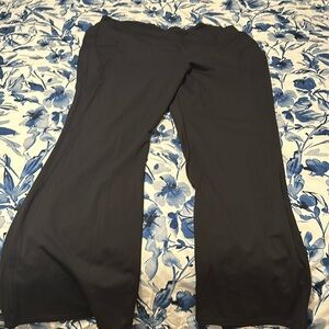 Halara Flare Yoga Pants. Cross top.